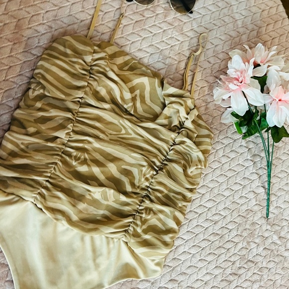 AFRM Crop Top, Beige, M - Picture 1 of 1